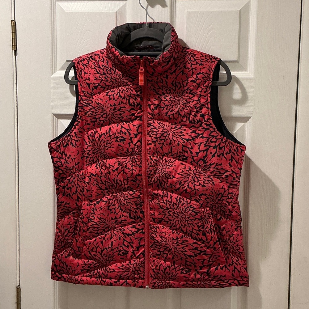 Lands' End Women's Coral and Navy Patterned Vest Size Medium